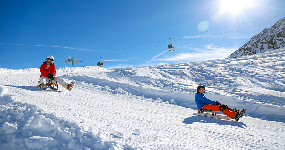 Rodelspaß für die ganze Familie